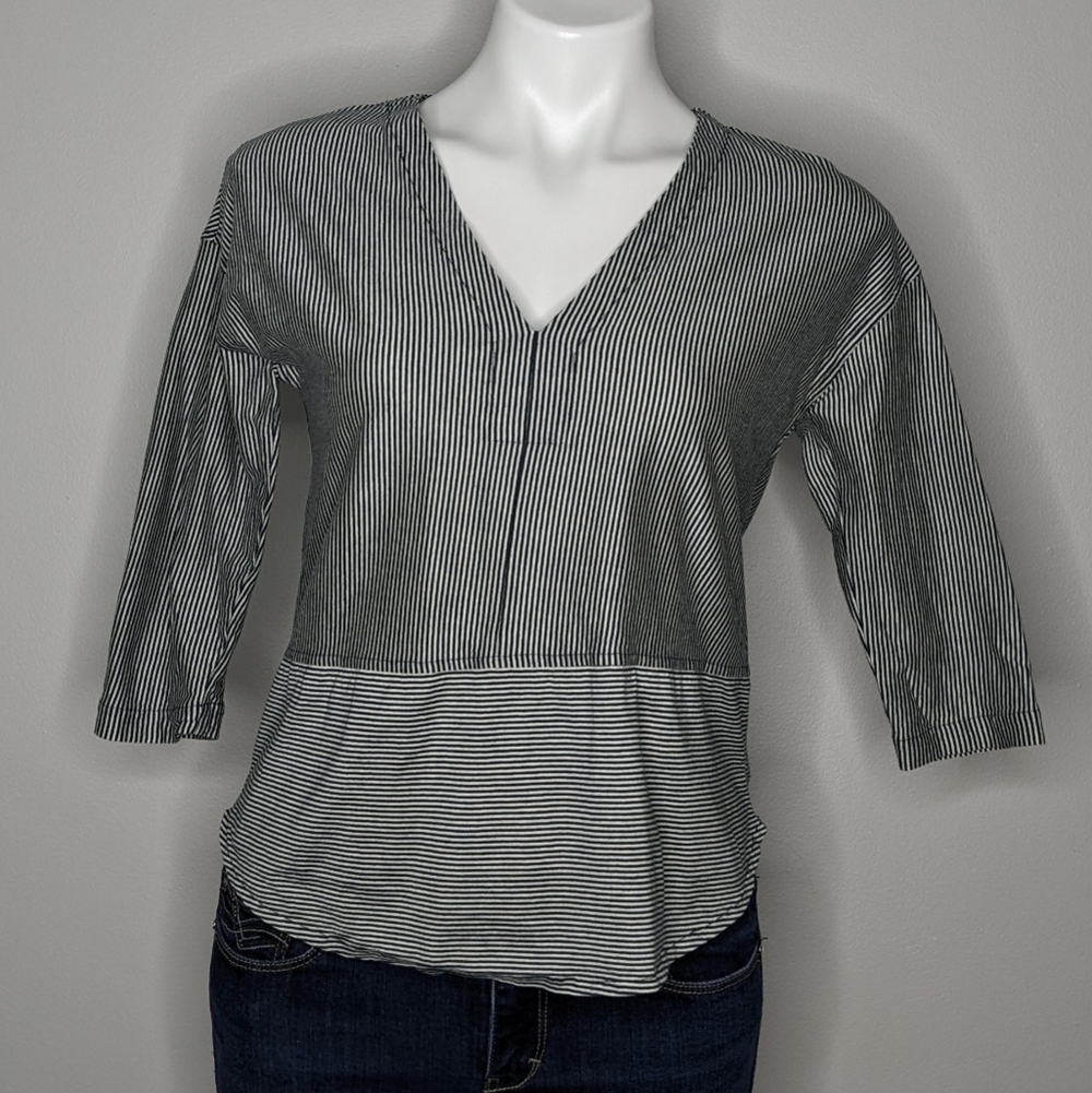 ✨3/$15 Madewell black white striped top XS